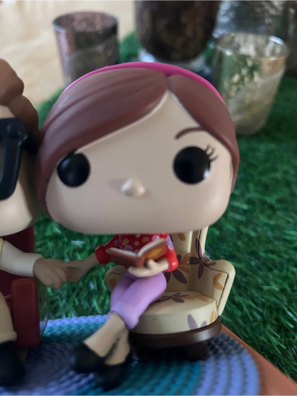 Funko Pop! Moment Disney Pixar Up Carl & Ellie Holding Hands Vinyl Figure No Box